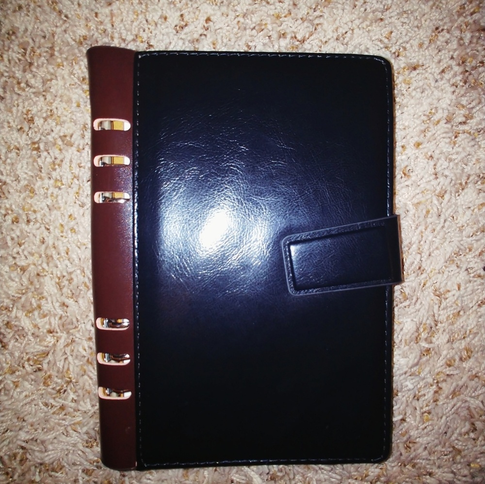 BLACK PLANNER